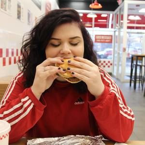 Meet your Posher, Mackenzie